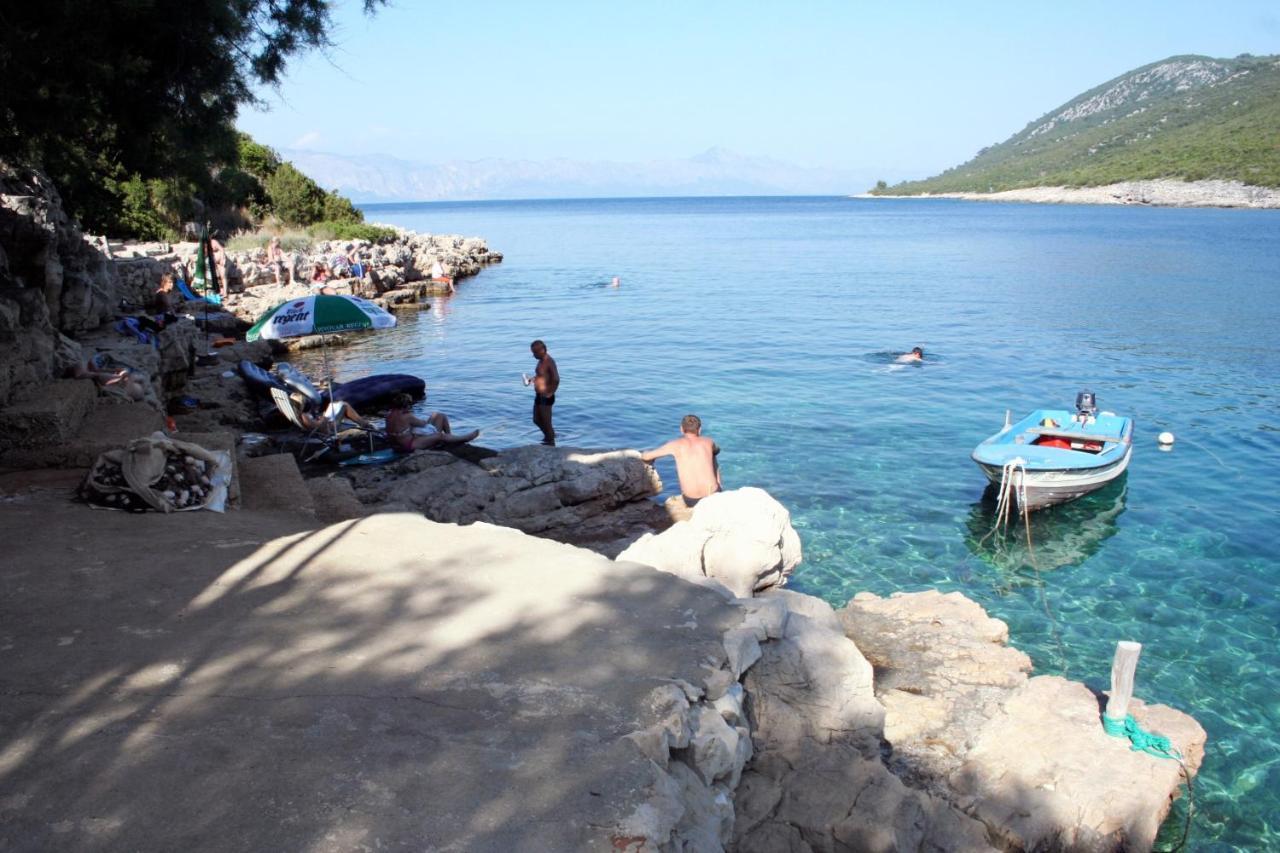 Apartments By The Sea Cove Zarace - Gdinj, Hvar - 4598 Dış mekan fotoğraf