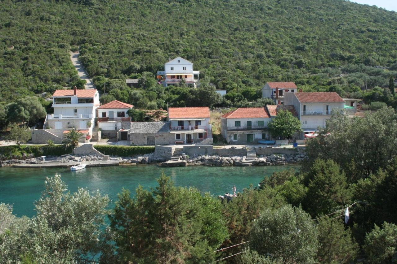 Apartments By The Sea Cove Zarace - Gdinj, Hvar - 4598 Dış mekan fotoğraf