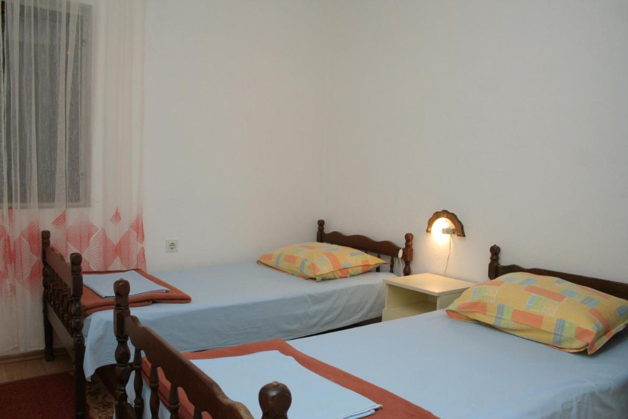 Apartments By The Sea Cove Zarace - Gdinj, Hvar - 4598 Dış mekan fotoğraf