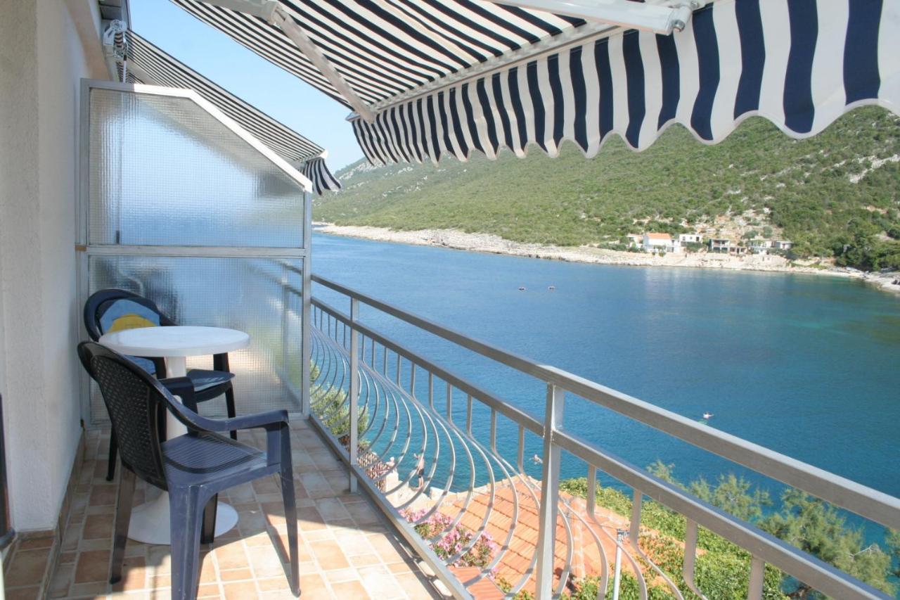 Apartments By The Sea Cove Zarace - Gdinj, Hvar - 4598 Dış mekan fotoğraf